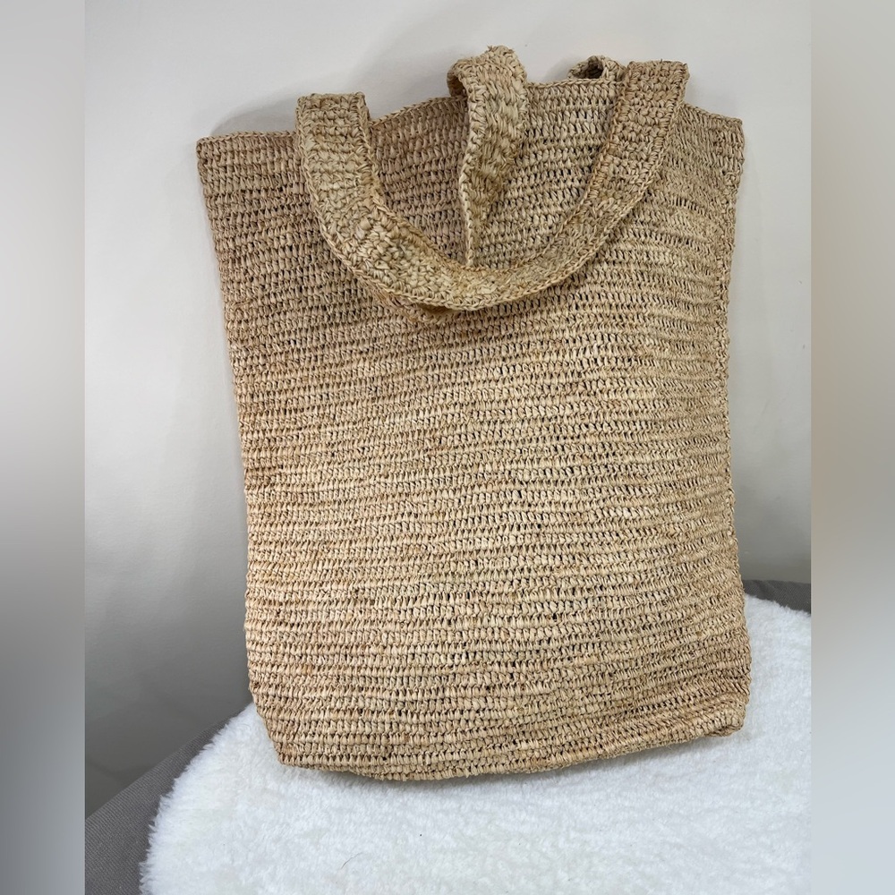 Raffia Crochet Oversized Summer Beach Tote Bag with Floral Design - Picture 8 of 11